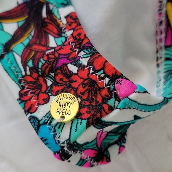 SOLD Raisins by Roxy Quicksilver Monokini - Picture 6 of 6